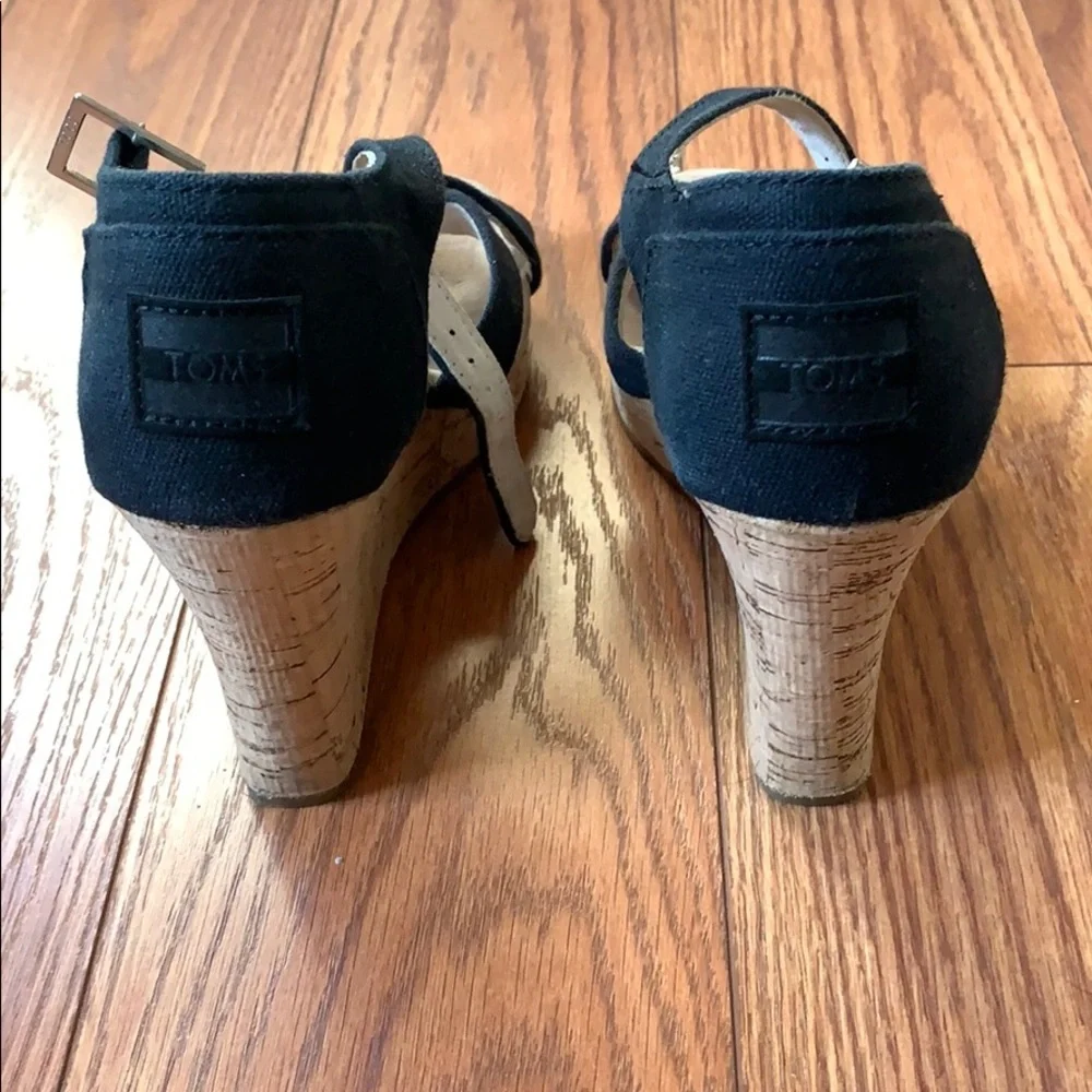Toms wedge sandals